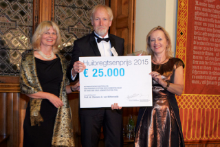 LSP’s Clemens Van Blitterswijk receives the prestigious Huibregtsen Prize for 2015