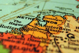 State Secretary Keijzer Receives Plan: Netherlands Medicine Hub of Europe